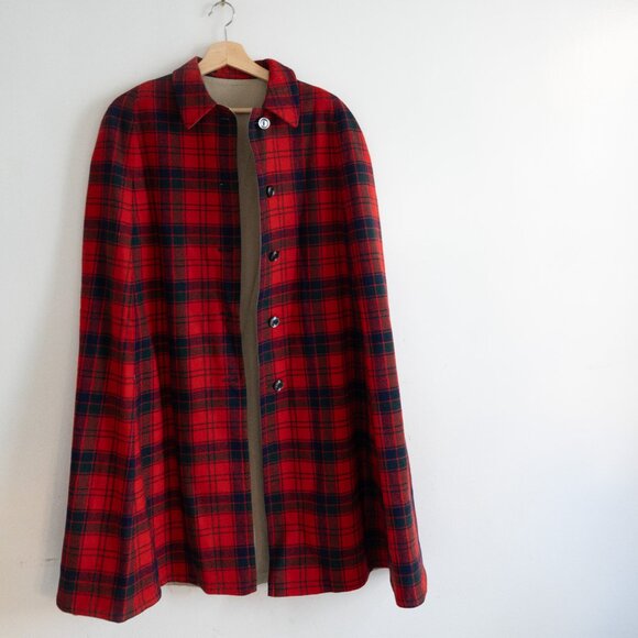 VINTAGE 70s Reversible Plaid Blanket Wool Cape - Picture 5 of 7
